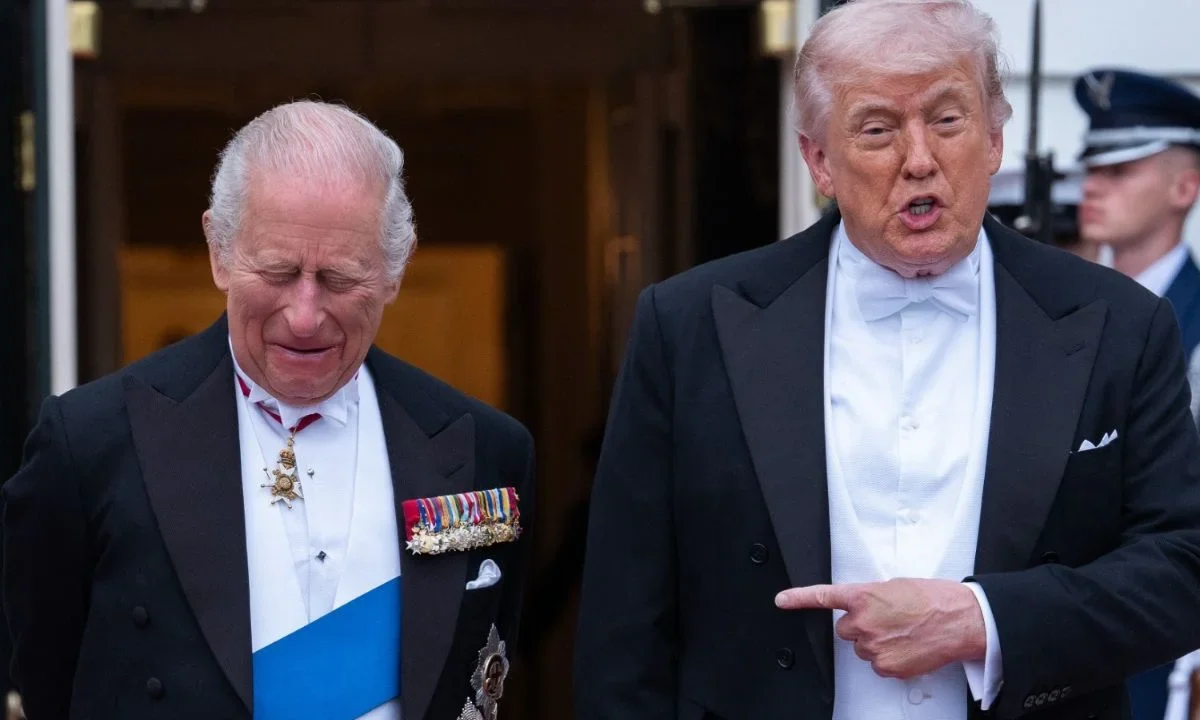 Donald Trump sorprendió durante la ceremonia oficial de bienvenida al rey en donde confesó que su madre tenía un 'crush' con Carlos III.
