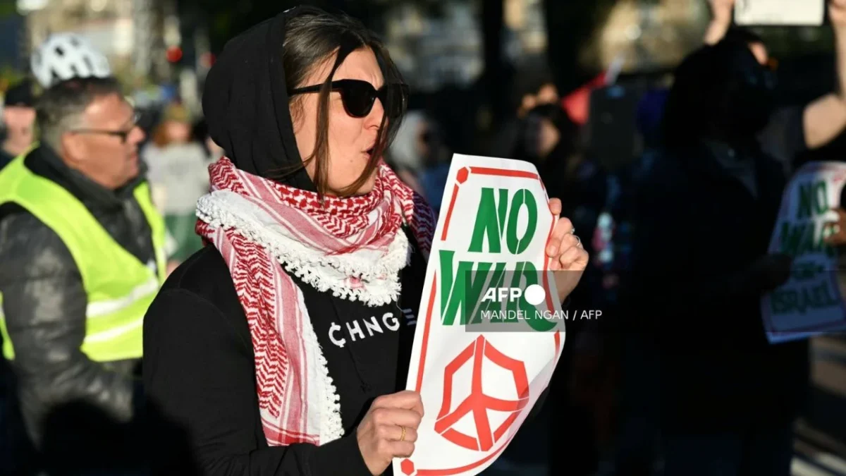 Trump aseguró que no ejecutará los bombardeos contra Irán estimados para la noche de este martes, tras recibir un acuerdo de paz de 10 puntos.