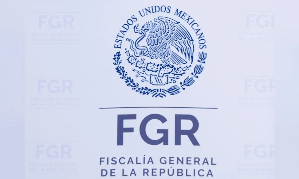 Vinculan a proceso a funcionario de la FGR por presuntamente entregar certificado escolar falso para acreditar su último grado de estudios.