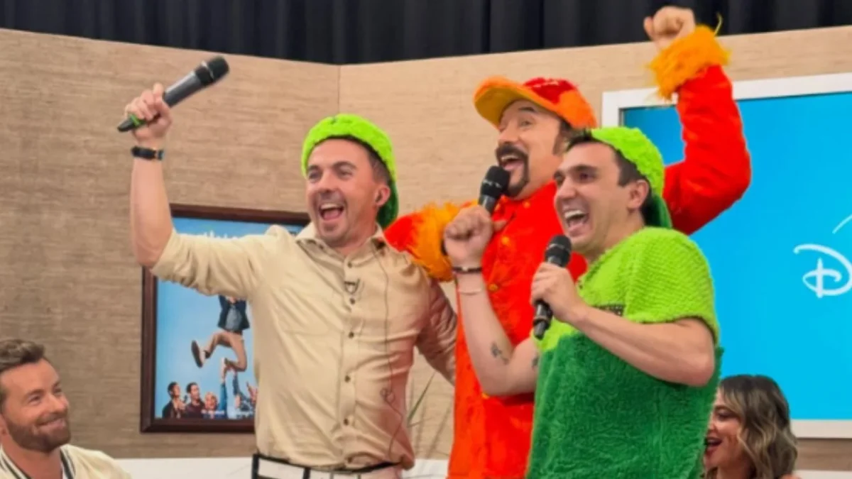 ¡No es IA! Captan inesperado crossover de Malcolm, Reese y Francis con la Familia P Luche