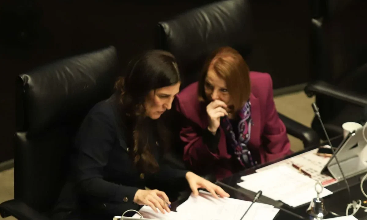Comisión Permanente en espera de iniciativas para período extraordinario: Laura Itzel Castillo