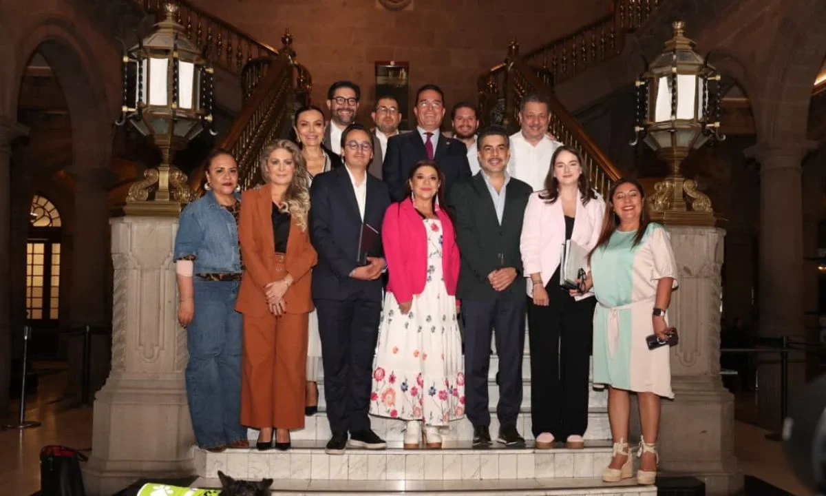 Discuten Brugada y diputados rezago legislativo en Congreso CDMX