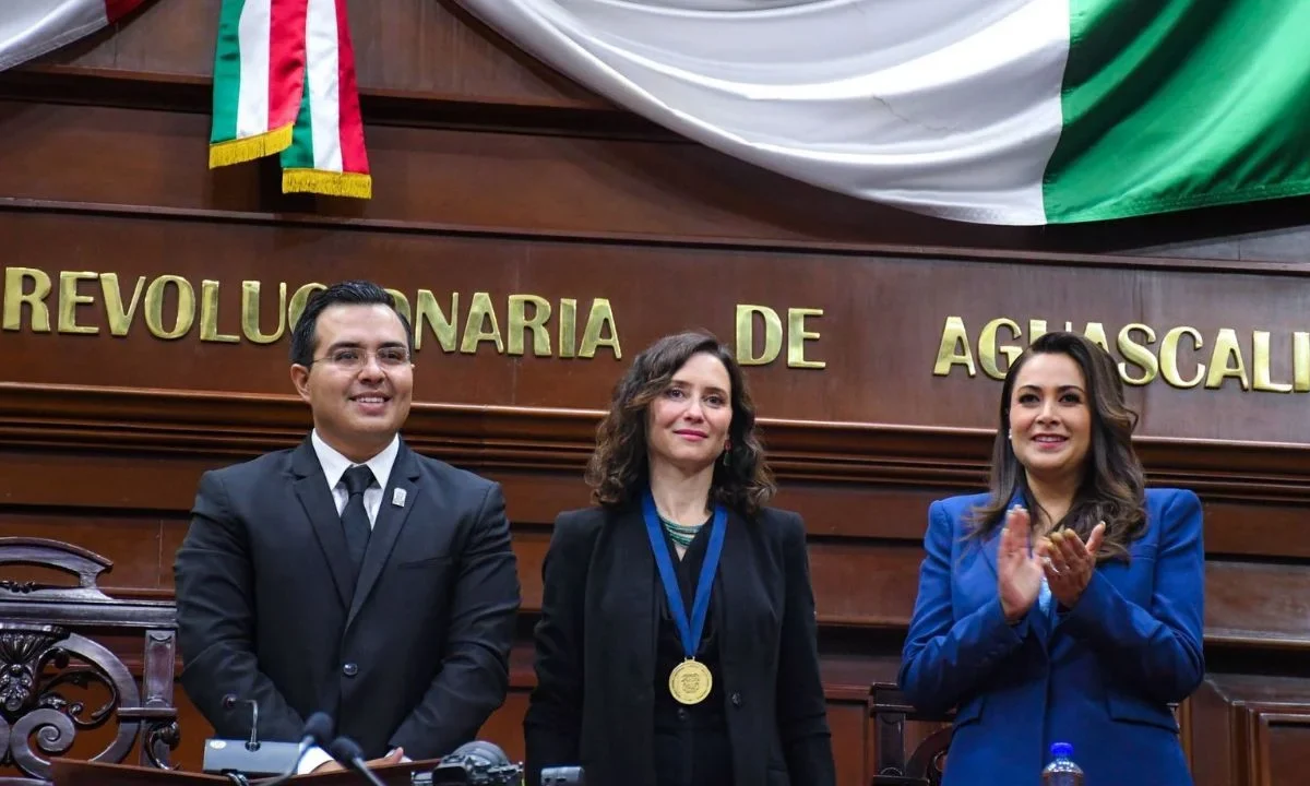Más Madrid pide disculpas a México por visita de Díaz Ayuso