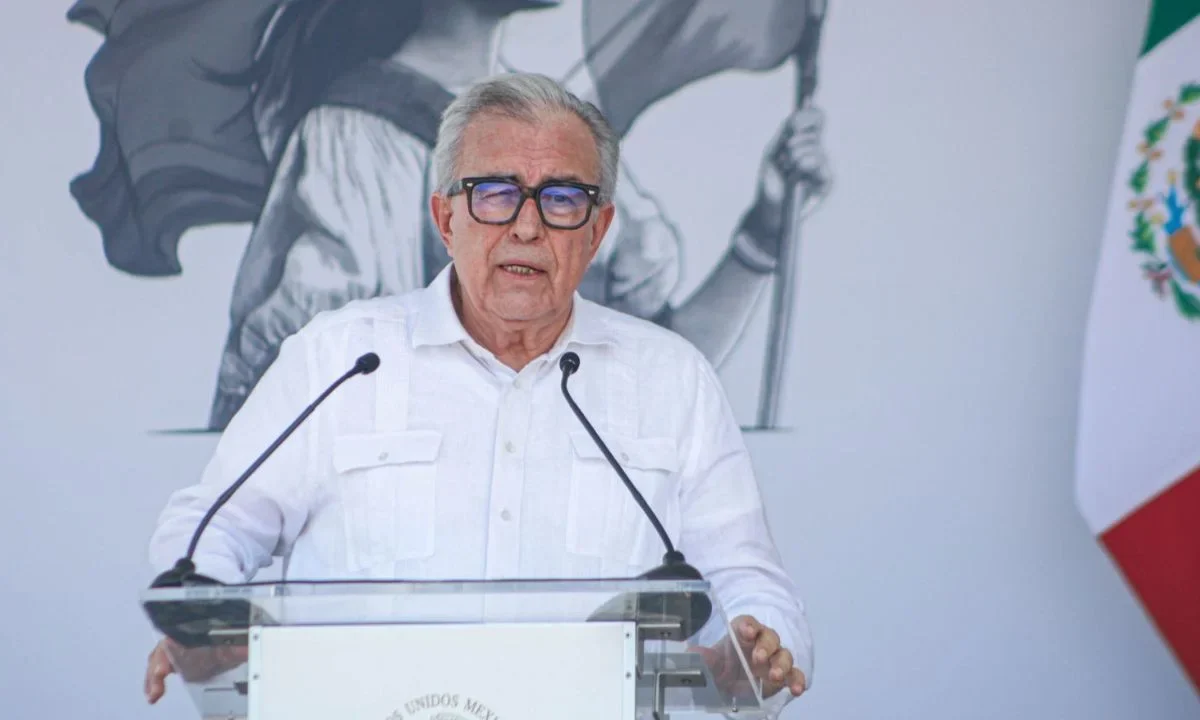 Rocha Moya acude a declarar ante la FGR Sinaloa tras señalamientos de EU por complicidad con el narco