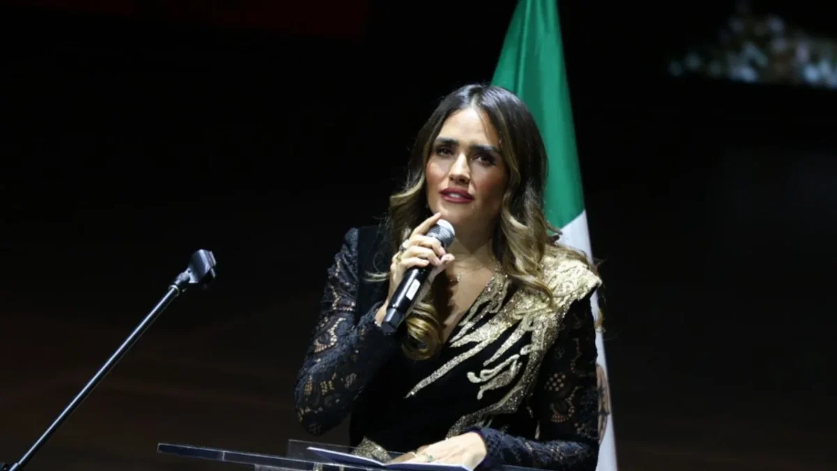 En su mensaje, Rojo de la Vega se pronunció a favor de construir ‘raices’ frente a discursos de división.