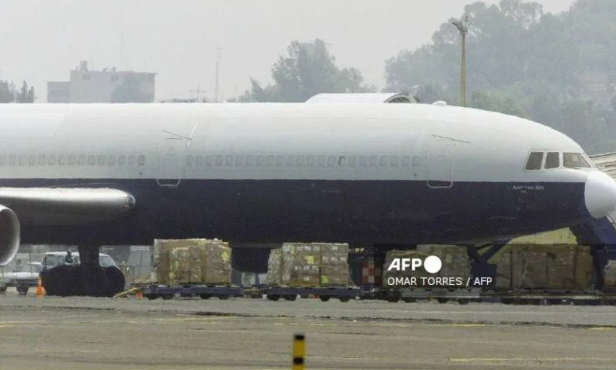 Sierra Leona recibirá un primer avión con migrantes expulsados de EU