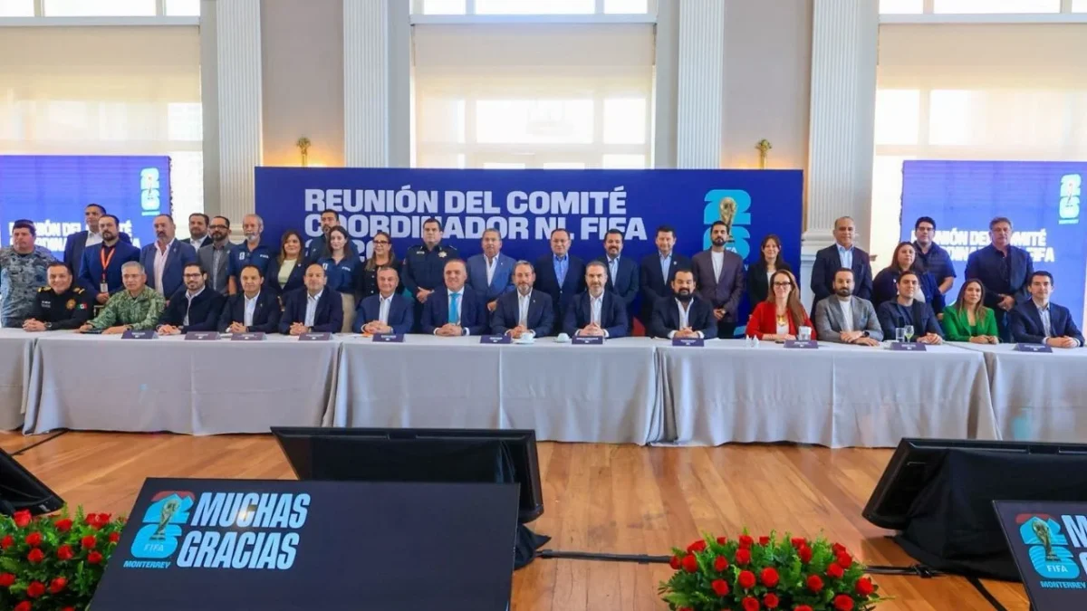 Adrián de la Garza presentó avances en movilidad, seguridad e infraestructura ante el Comité de FIFA rumbo a la Copa Mundial FIFA 2026 en Monterrey.
