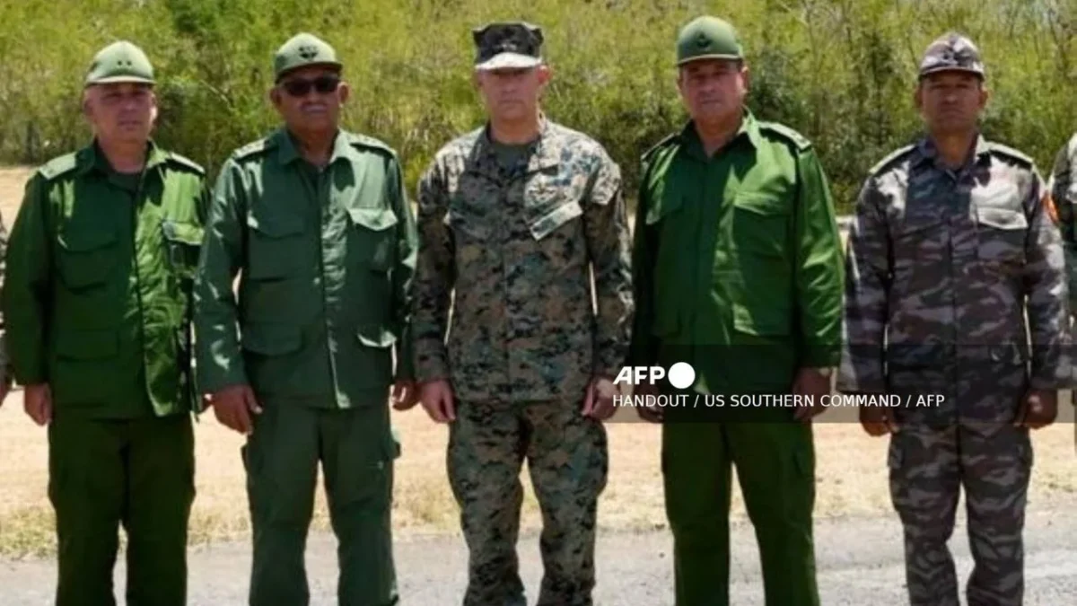 La sede de la reunión entre ambos mandos militares fue la base que tiene Estados Unidos en el extremo suroriental de Cuba. 