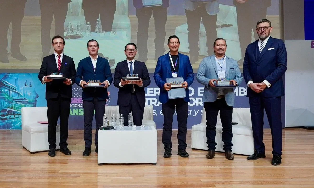El proyecto asume que directivos en el área de transporte público llegan a sus cargos sin formación técnica especializada en el sector.