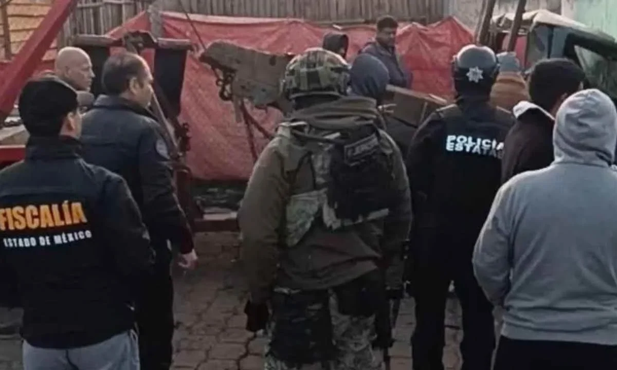 Aseguran vehículos tras enfrentamiento entre autoridades y talamontes en Ocuilan, en el Edomex.