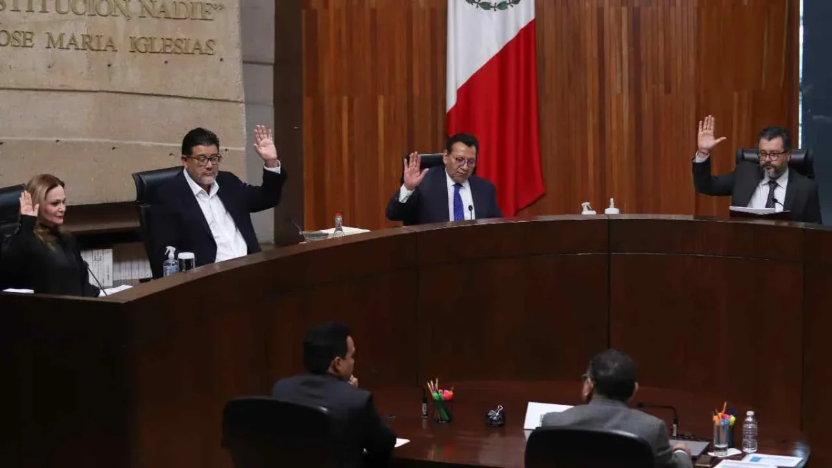 En comisiones del Senado avalan la reelección de magistrados electorales.