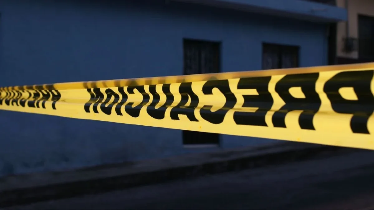 Dos adultos y un niño resultaron heridos tras una balacera registrada en el Mercado Morelos de Puebla, hay 2 detenidos.