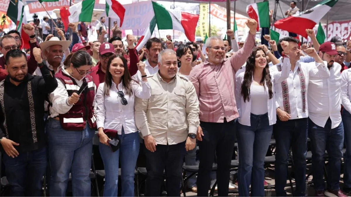Desde el centro de Morelia y acompañado por miles de michoacanos, el gobernador Bedolla respaldó a la presidenta Sheinbaum.