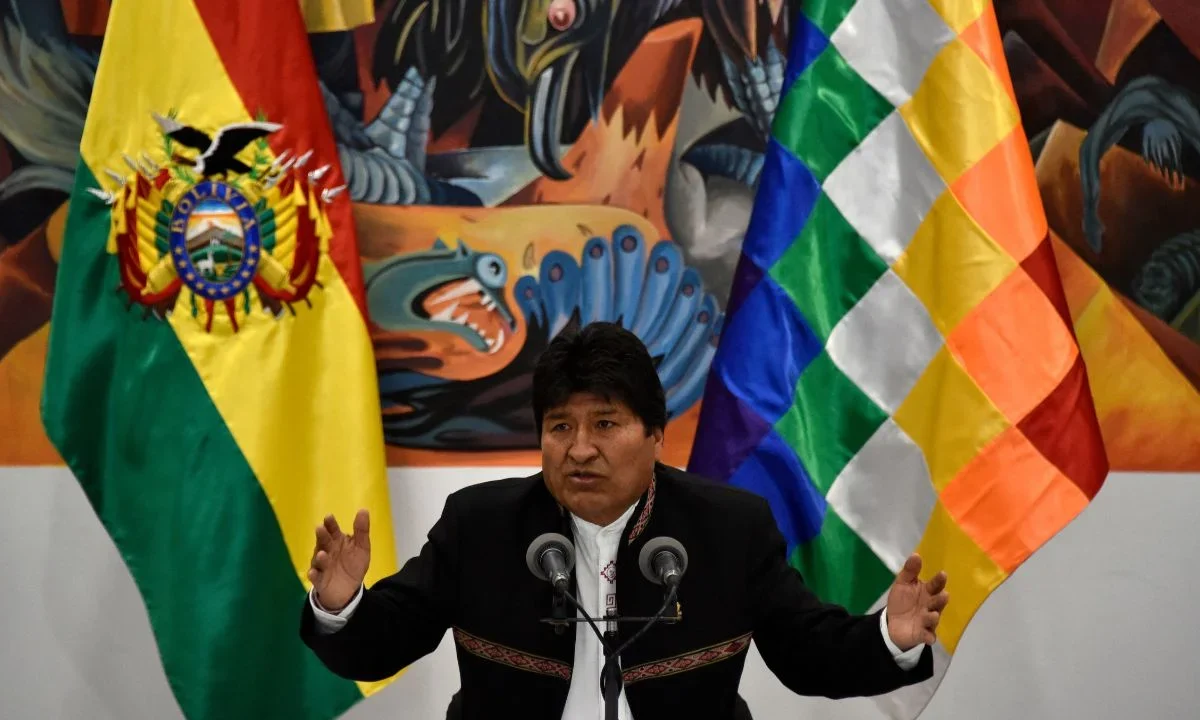 Un tribunal boliviano suspendió la instalación del proceso penal contra el exmandatario Evo Morales por presunta trata de una adolescente.
