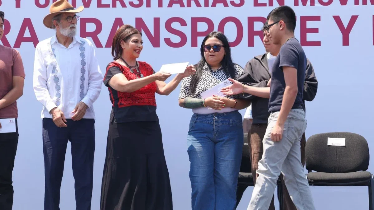 Los 28 mil apoyos para transporte forman parte de una política universal  orientada a garantizar el acceso a la educación de universitarios.