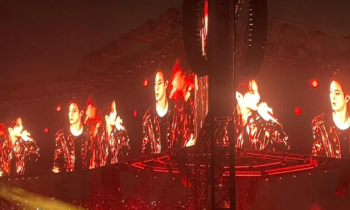 La boy band de K-Pop, BTS, ofreció su primero de tres conciertos programados en la CDMX e hizo vibrar a su público en el GNP Seguros.