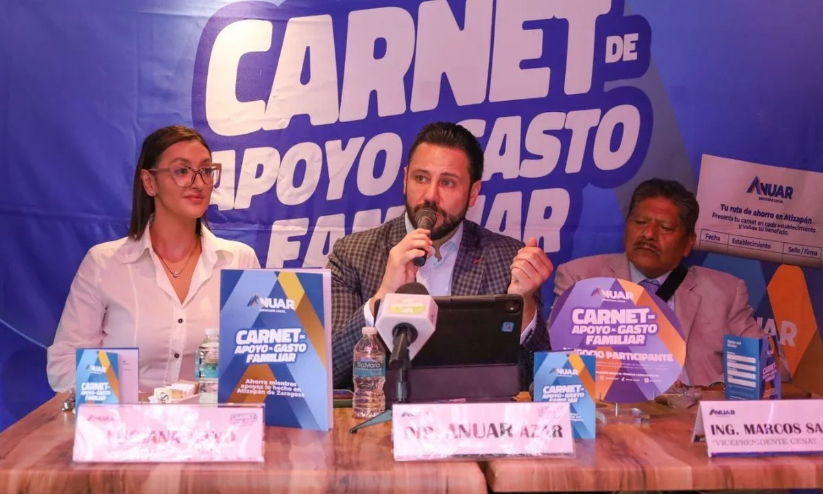 El legislador panista Anuar Azar presentó el ‘Carnet de Apoyo al Gasto Familiar’ con el objetivo de fortalecer la economía de Atizapán.