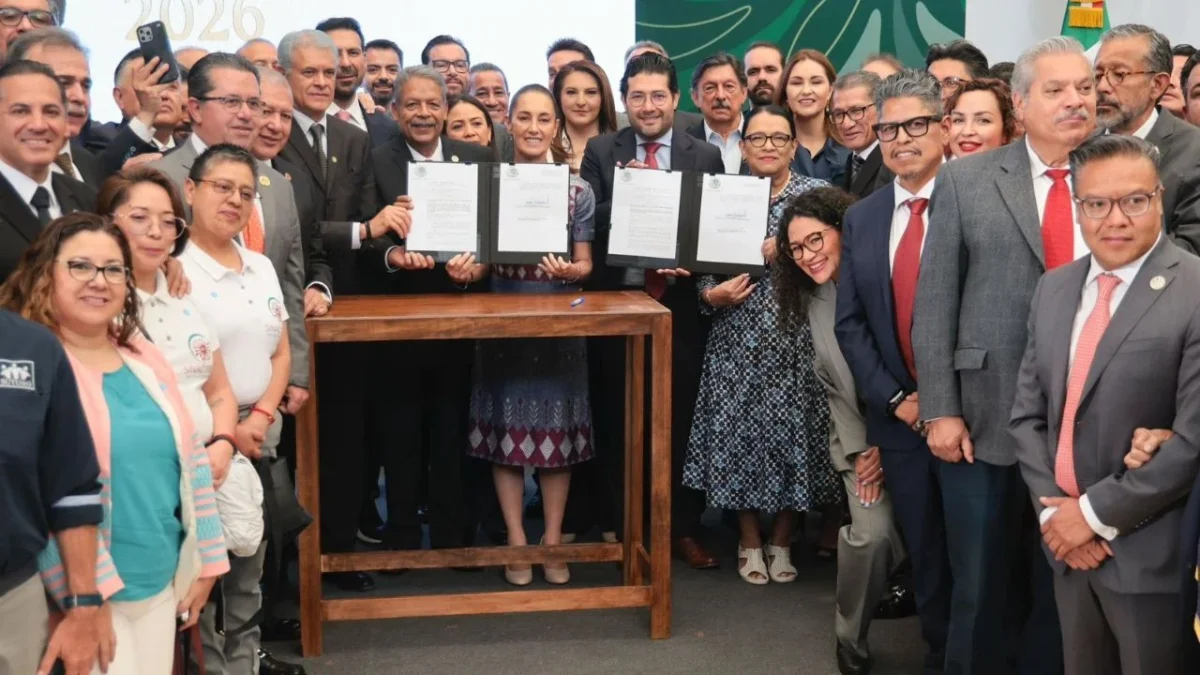 Integrantes de CATEM participaron en la movilización conmemorativa por el Día del Trabajo encabezada por la presidenta Claudia Sheinbaum.