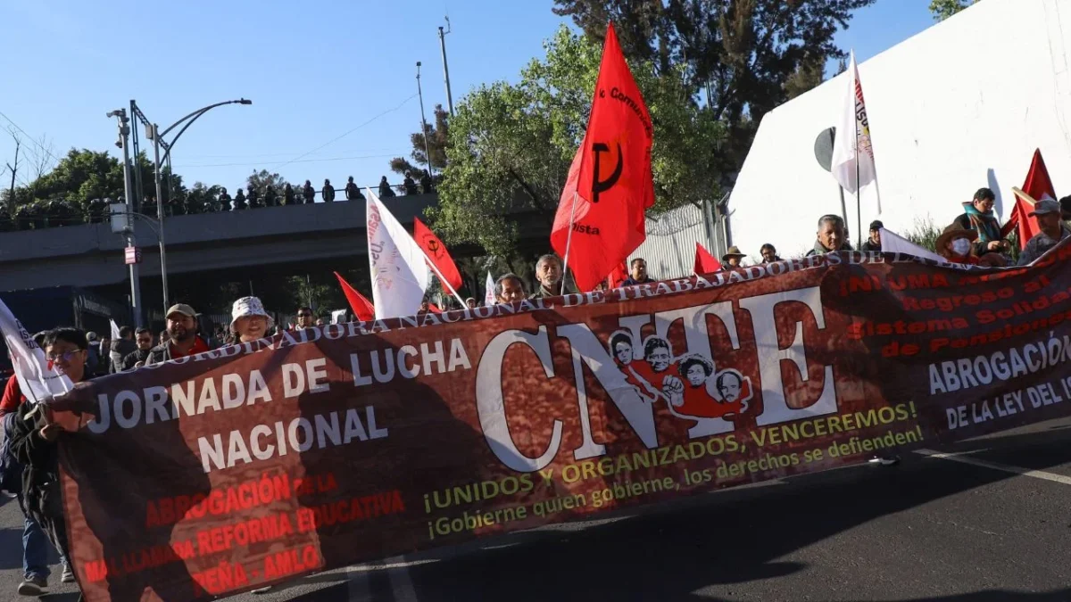 CNTE intensifica protestas con bloqueos y cierres en CDMX