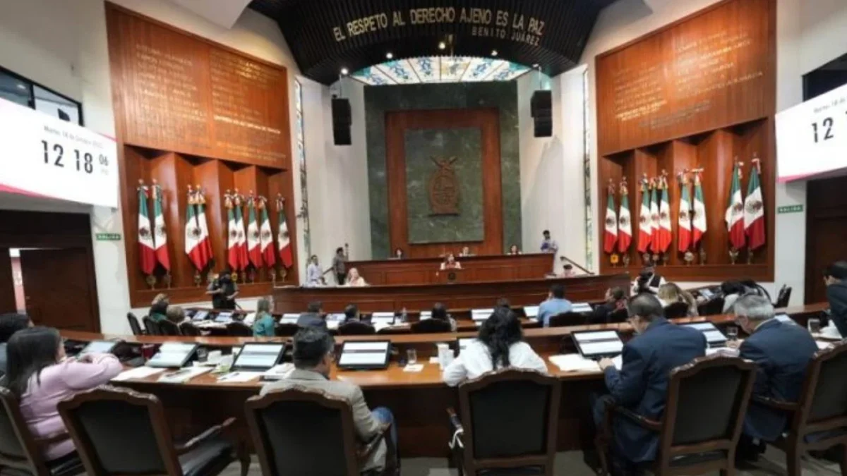 El Congreso de Sinaloa sesionará este sábado para designar a un gobernador interino, luego de que Rubén Rocha Moya solicitara licencia temporal en medio de señalamientos e investigaciones en su contra.