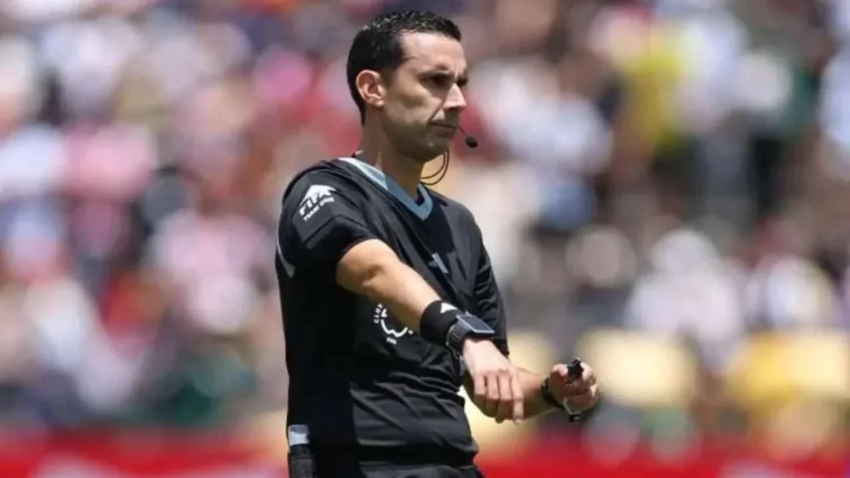 César Arturo Ramos impartirá justicia para el Pumas vs América.