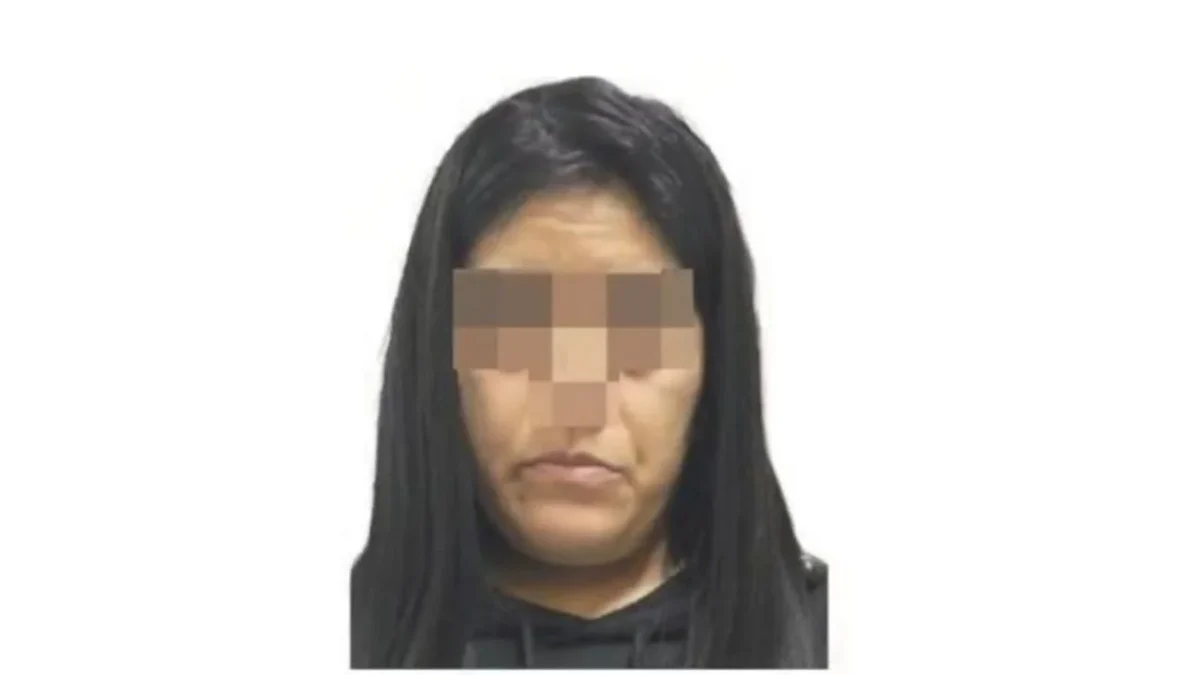 Elementos de la Fiscalía de Michoacán detuvieron a Wendy Fabiola “N”, alias “La Tía”, señalada por su probable participación en el asesinato de Carlos Manzo.