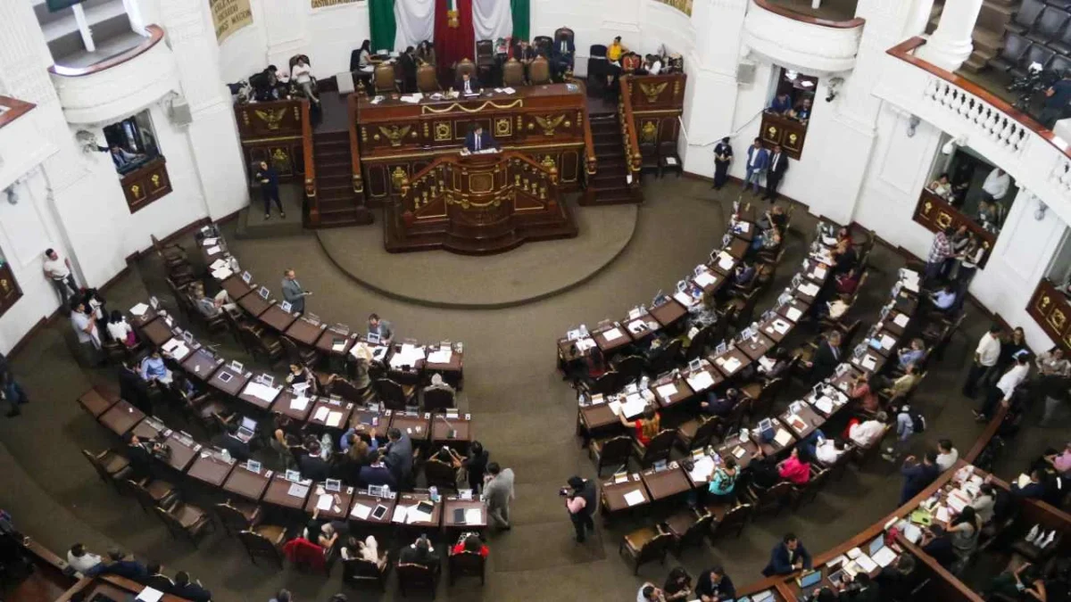 Diputados locales sostuvieron una reunión con el secretario de Gobierno de la CDMX para desahogar los pendientes legislativos en el Congreso capitalino.