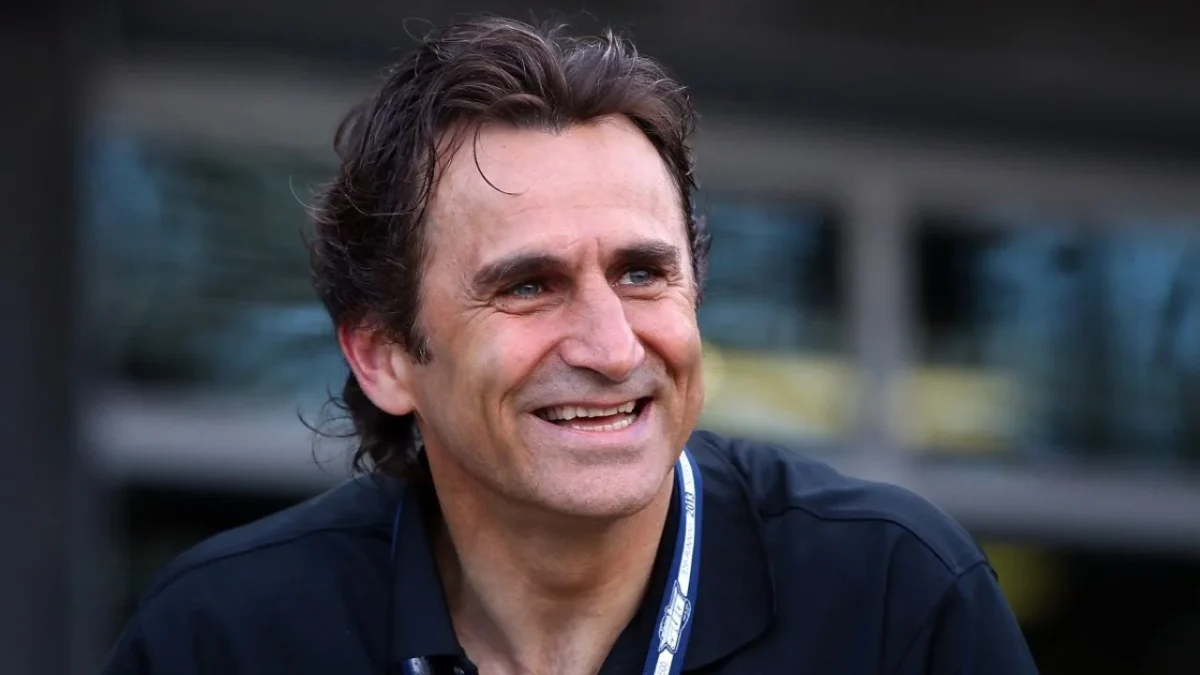 El italiano Alex Zanardi, leyenda del automovilismo y campeón paralímpico de ciclismo, falleció a los 59 años tras una vida marcada por la resiliencia y el éxito deportivo.