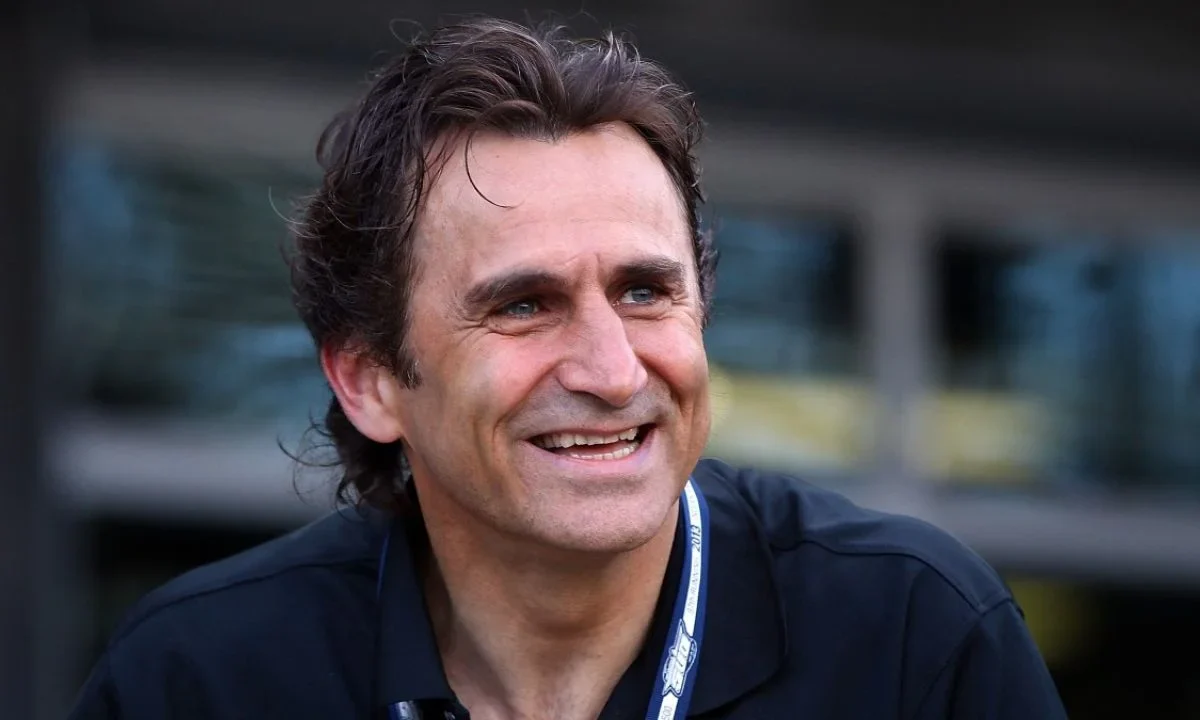 El italiano Alex Zanardi, leyenda del automovilismo y campeón paralímpico de ciclismo, falleció a los 59 años tras una vida marcada por la resiliencia y el éxito deportivo.