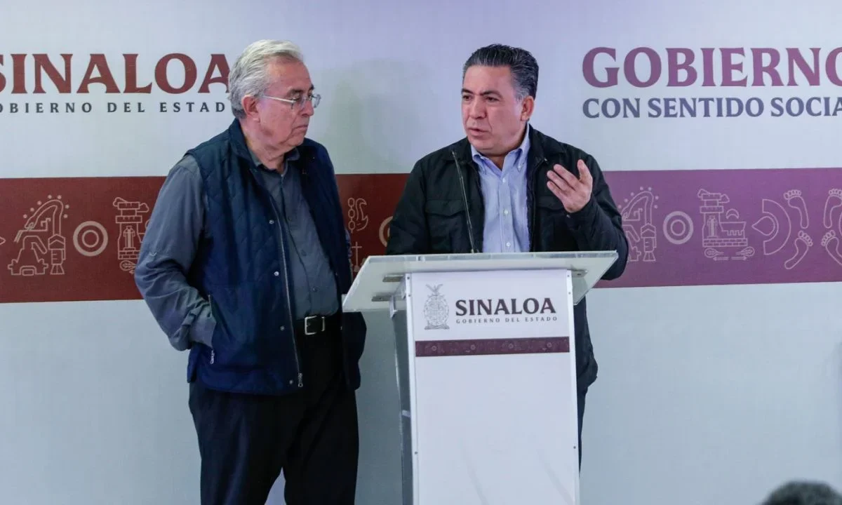 Además de Rocha Moya e Inzunza, otro de los perfiles de mayor nivel citados a comparecer es el alcalde de Culiacán, Juan de Dios Gámez.