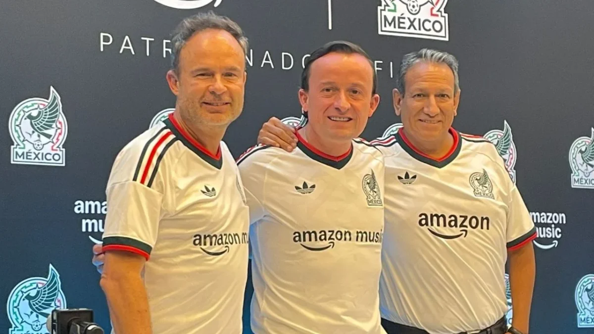 'Un Solo Corazón' es la canción oficial de la Selección Nacionalde México interpretada por Grupo Frontera y producida por Edgar Barrera.