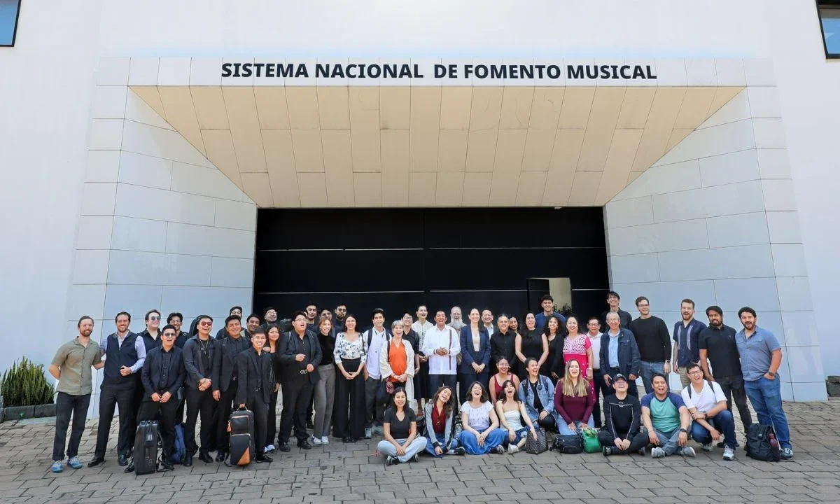 Claudia Curiel de Icaza, titular de la Secretaría de Cultura del Gobierno de México, inauguró la sede del Sistema Nacional de Fomento Musical.