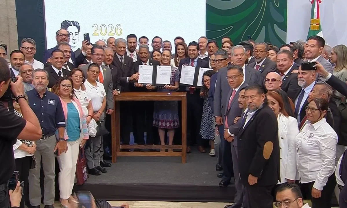 En el Día del Trabajo, el Gobierno de México anunció el inicio de la reducción gradual de la jornada laboral de 48 a 40 horas semanales.