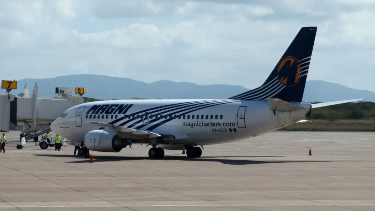 La aerolínea Magnicharters presentó de manera voluntaria una demanda de concurso mercantil, en medio de una severa crisis financiera.