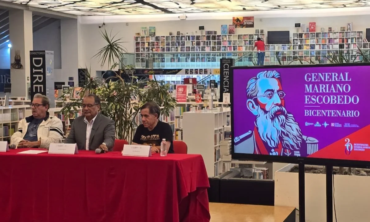 A través de una serie de homenajes se pretende dar un lugar al general Mariano Escobedo, personaje que la historia ha relegado.