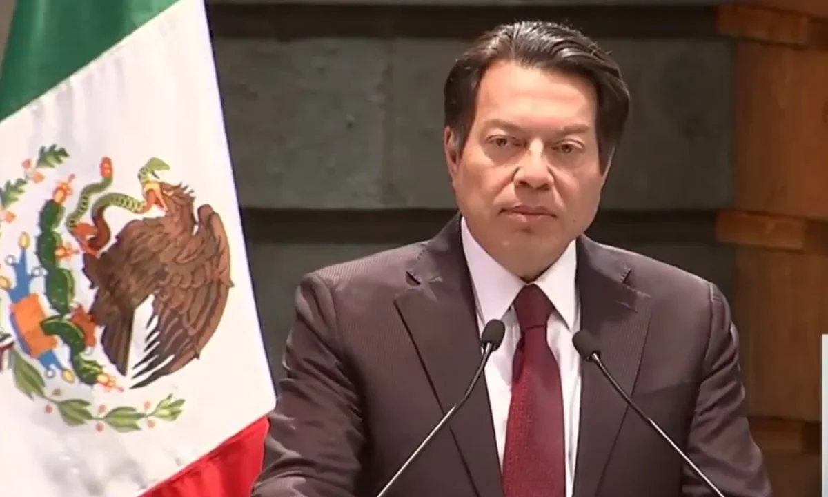 Mario Delgado, titular de la SEP, anunció un aumento salarial del 9 por ciento para maestras y maestros del país.