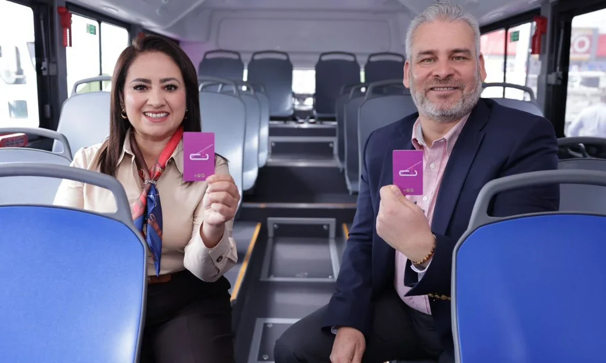 Michoacán inició las obras de lo que será su primer metrobús, con una inversión de 2 mil 193 millones de pesos.