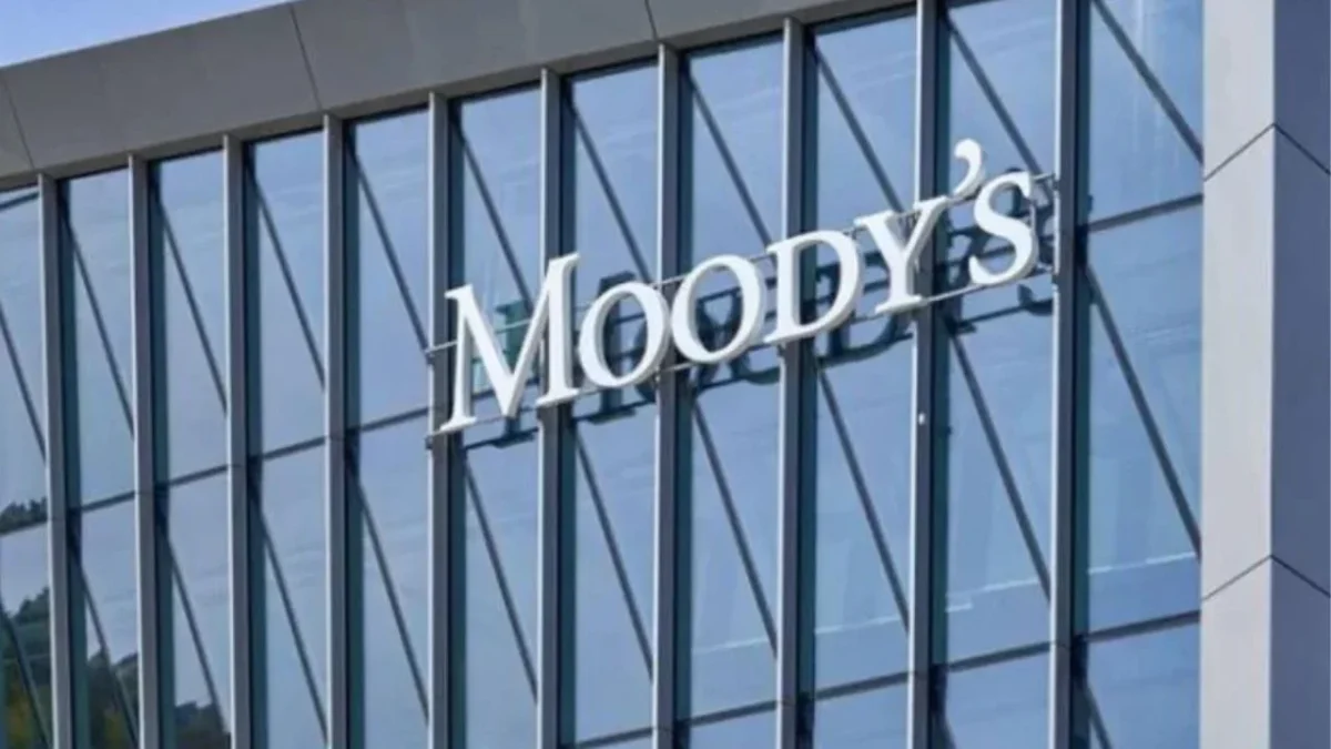 Moody's cambió la perspectiva de estable a negativa, tras la acusación formal presentada en EU contra funcionarios de Sinaloa.