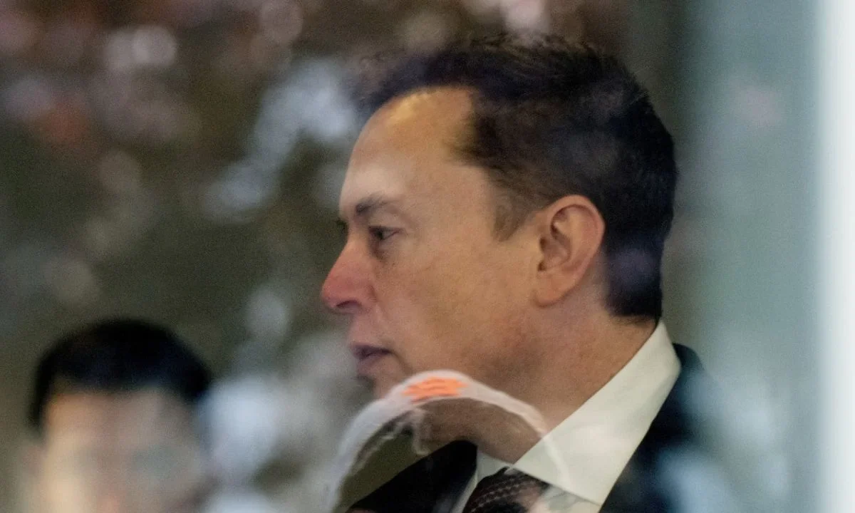 Elon Musk acordó pagar para poner fin a demanda gubernamental que lo acusaba de violar normas del mercado al comprar acciones de Twitter.