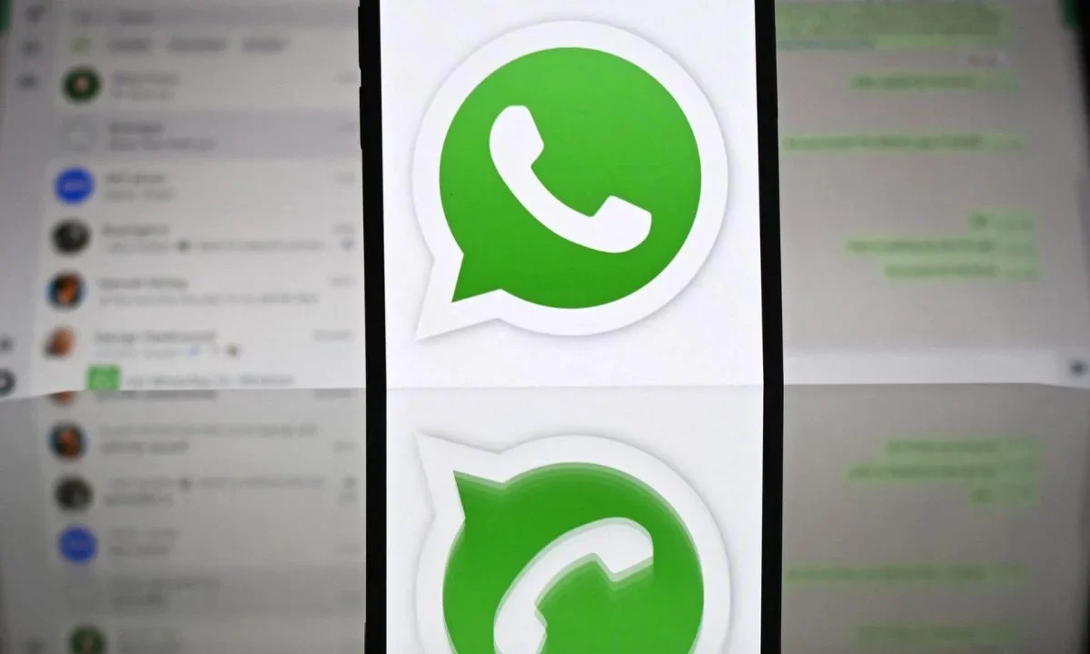 Este martes 19 de mayo usuarios de WhatsApp Web reportaron fallas, entre la que más destaca es que redireccionaba a Facebook.