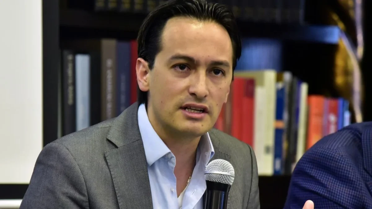 El diputado Andrés Atayde presentó una iniciativa en el Congreso capitalino para expedir una nueva Ley de Transparencia y Acceso a la Información Pública en la Ciudad de México.