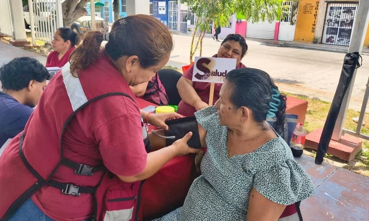 La jornada 'Salud en tu Barrio' en el municipio de Carmen se realizaron acciones integrales en la colonia Belisario Domínguez.