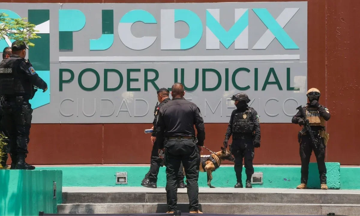 La presunta amenaza de bomba generó movilización policiaca y se procedió a la evacuación en Ciudad Judicial de la CDMX.