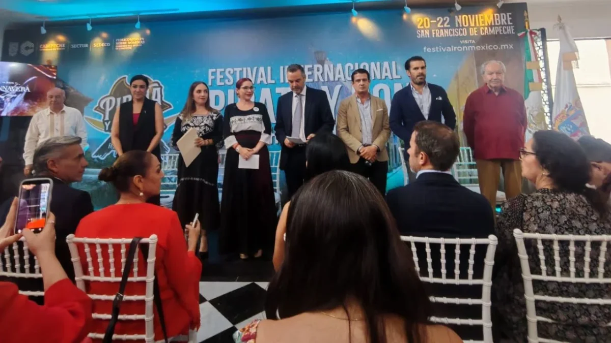 La Secretaría de Turismo de Campeche presentó el primer Festival Internacional Pirata y Ron 2026, buscan impulsar turismo en la entidad.