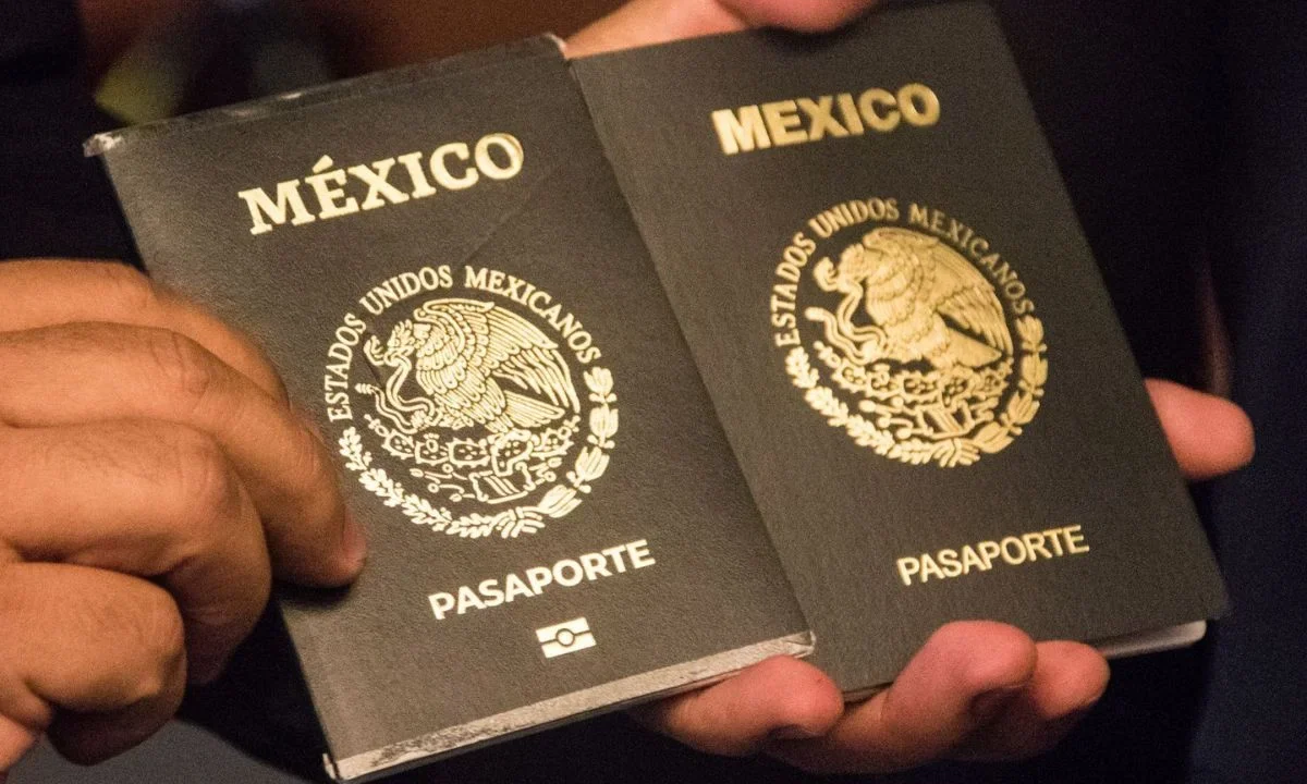 Si es la primera vez que vas a tramitar el pasaporte mexicano, aquí te decimos cómo agendar una cita y los requisitos para el proceso.