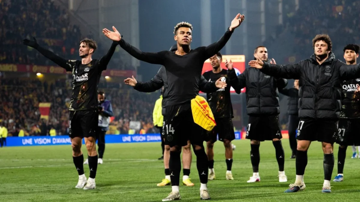 Luego de derrotar al Lens, el más cercano perseguidor del cuadro parisino, el PSG conquistó la Ligue 1 y se convirtió en el club más ganador.