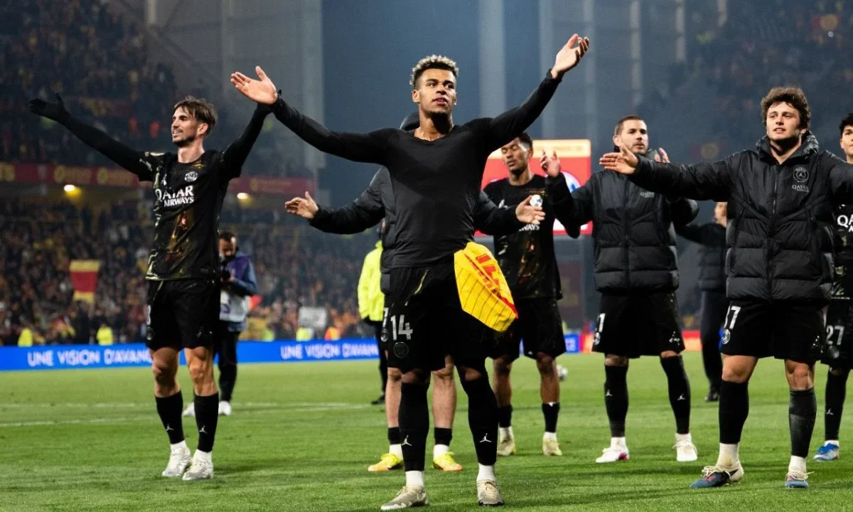 Luego de derrotar al Lens, el más cercano perseguidor del cuadro parisino, el PSG conquistó la Ligue 1 y se convirtió en el club más ganador.