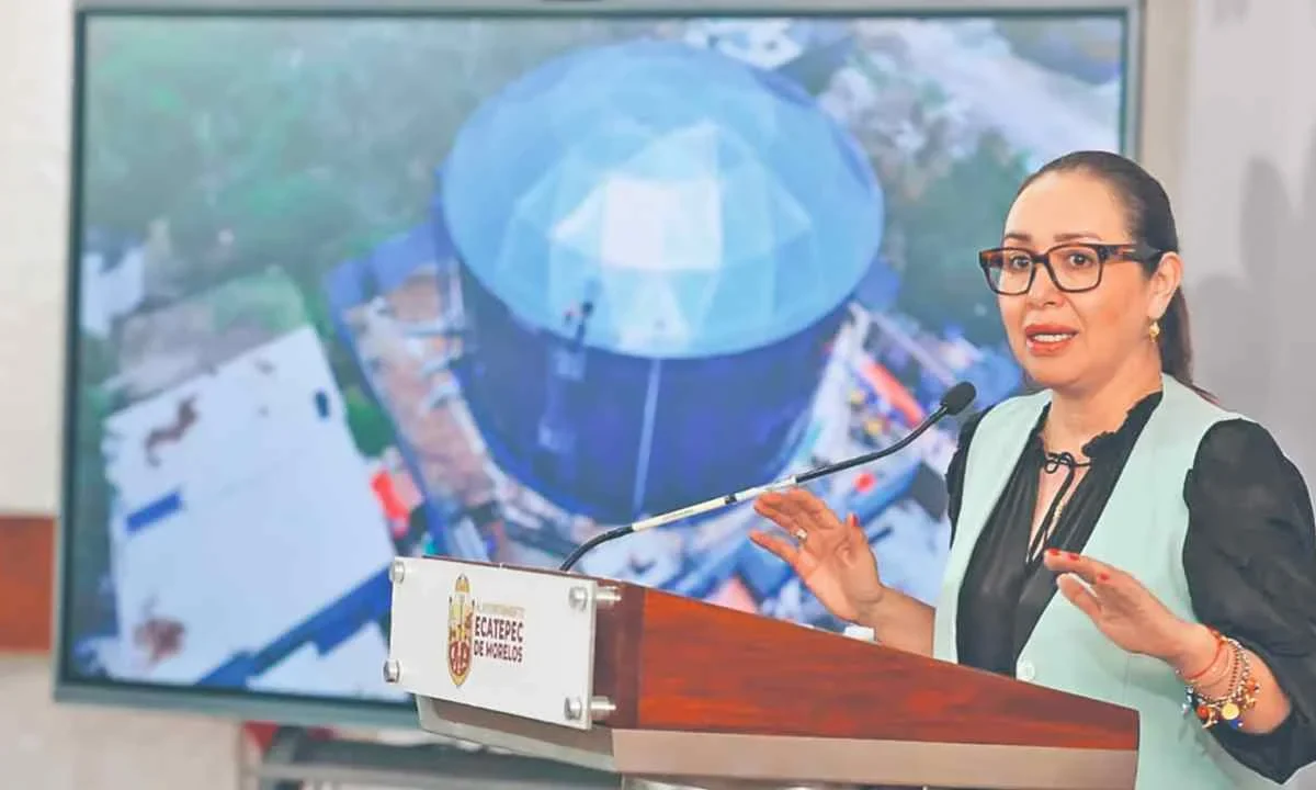 Azucena Cisneros Coss dijo que el suministro de agua potable en la Quinta Zona de Ecatepec pasó de 30% a 85%.