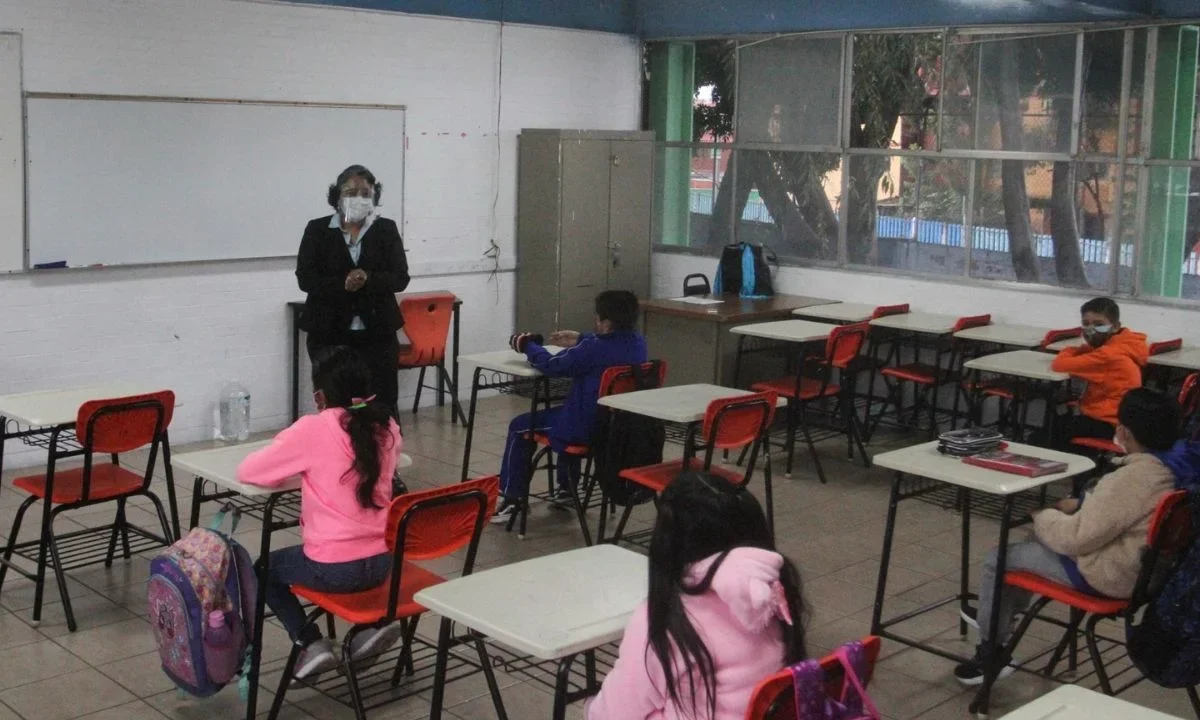 ¿Habrá otro descanso para estudiantes en mayo? Descubre si el calendario escolar del ciclo 2025-2026 suspende clases en México el 29 de mayo.