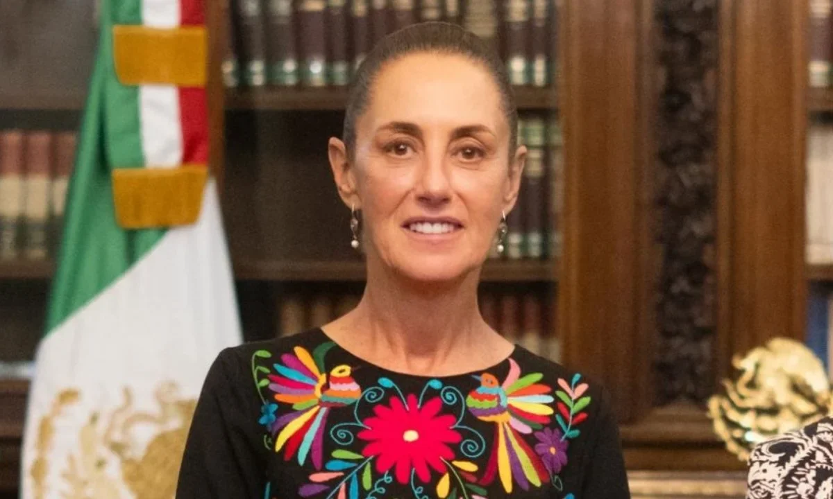 La presidenta Claudia Sheinbaum evitó emitir comentarios sobre los exfuncionarios de Sinaloa Gerardo Mérida y Enrique Díaz Vega, tras ser señalados por presunta colaboración con el crimen organizado y su entrega a autoridades de Estados Unidos.